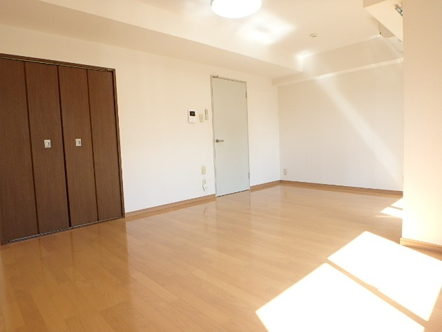 ��ʌ��������܎s��{��y�蒬�R���ڂ̃}���V�����̂��̑������E�X�y�[�X