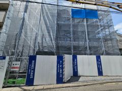 ��ʌ��������܎s��{��听���P����319�̃}���V�����̌����O��