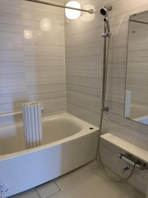 ��ʌ��z�J�s���C�N�^�E���W���ڂ̃}���V�����̃o�X