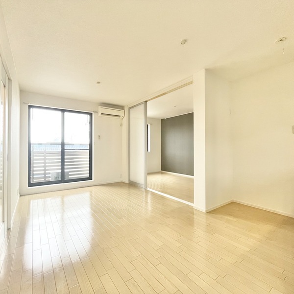 ��ʌ�����s�Ԉ�P���ڂ̃}���V�����̋��ԁE���r���O