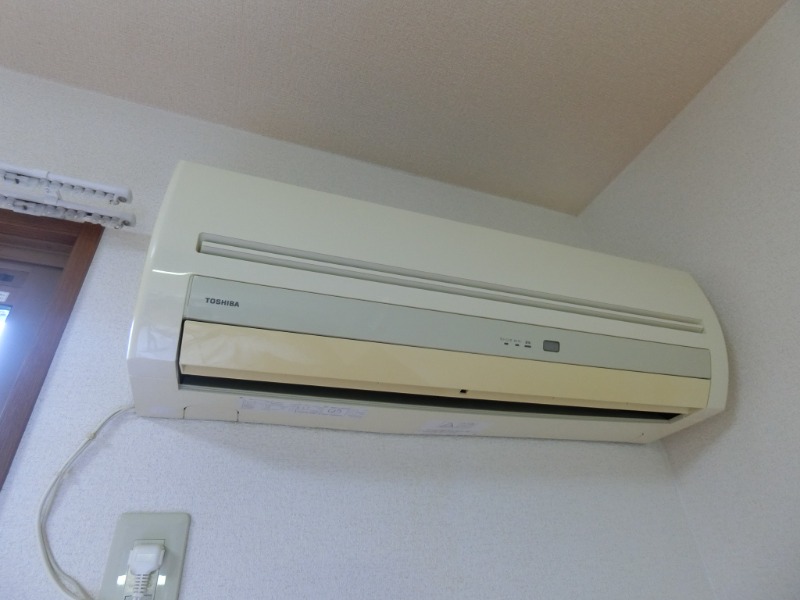 ��ʌ�����s�厚���Ԃ̃A�p�[�g�̂��̑��ݔ�