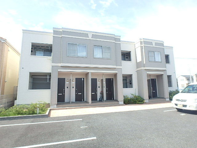 ��ʌ��������܎s������厚�@��364-4�̃A�p�[�g�̌����O��