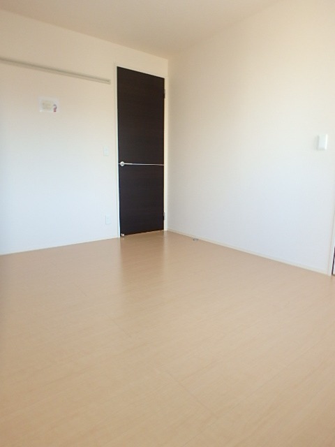 ��ʌ��������܎s����厚�w��̃A�p�[�g�̂��̑������E�X�y�[�X