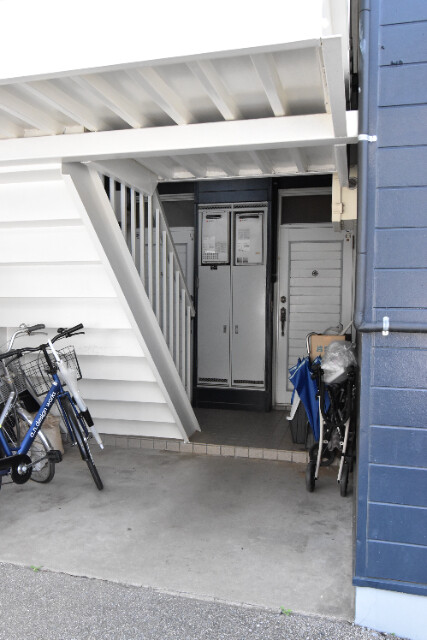 ��ʌ�����s�˒˂T���ڂ̃A�p�[�g�̃G���g�����X