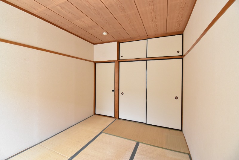 ��ʌ�����s�˒˂T���ڂ̃A�p�[�g�̂��̑�