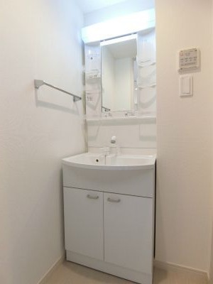 ��ʌ������s�X�쒬�̃A�p�[�g�̐��ʏ�