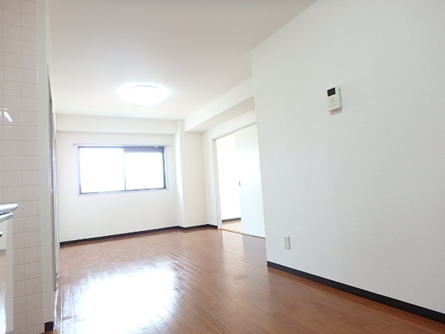 ��ʌ��������܎s�����擌��{�T���ڂ̃}���V�����̋��ԁE���r���O