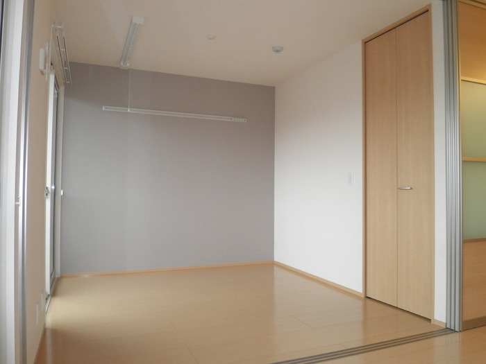 ��ʌ��������܎s�k����i���Q���ڂ̃A�p�[�g�̂��̑������E�X�y�[�X