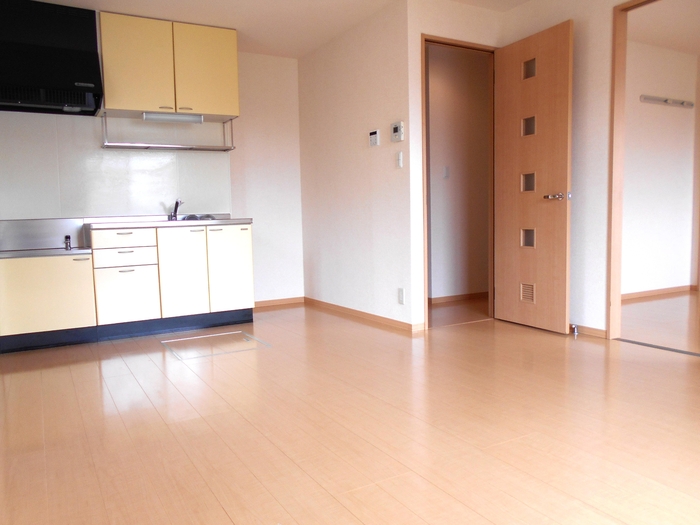 ��ʌ��t�����s���x�̃A�p�[�g�̋��ԁE���r���O