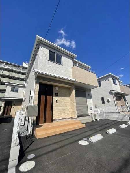 ��ʌ�����s������T����10-11�̈�ˌ��Ă̌����O��