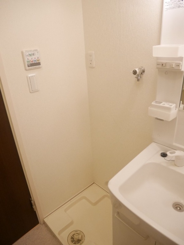 ��ʌ������s���v��̃A�p�[�g�̂��̑�