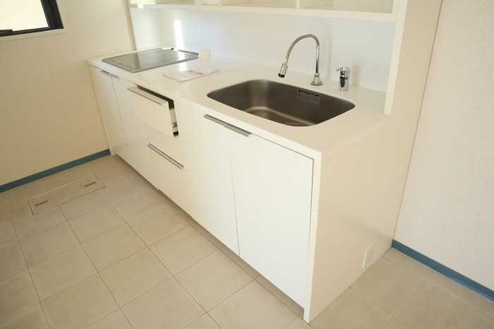 ��ʌ�����s�����Q���ڂ̃e���X�n�E�X�̃L�b�`��