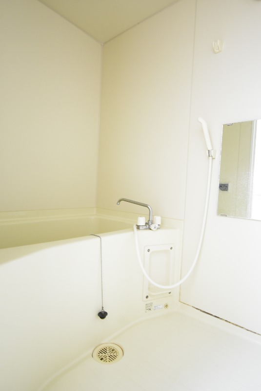 ��ʌ�����s�㕽�����P���ڂ̃A�p�[�g�̃o�X