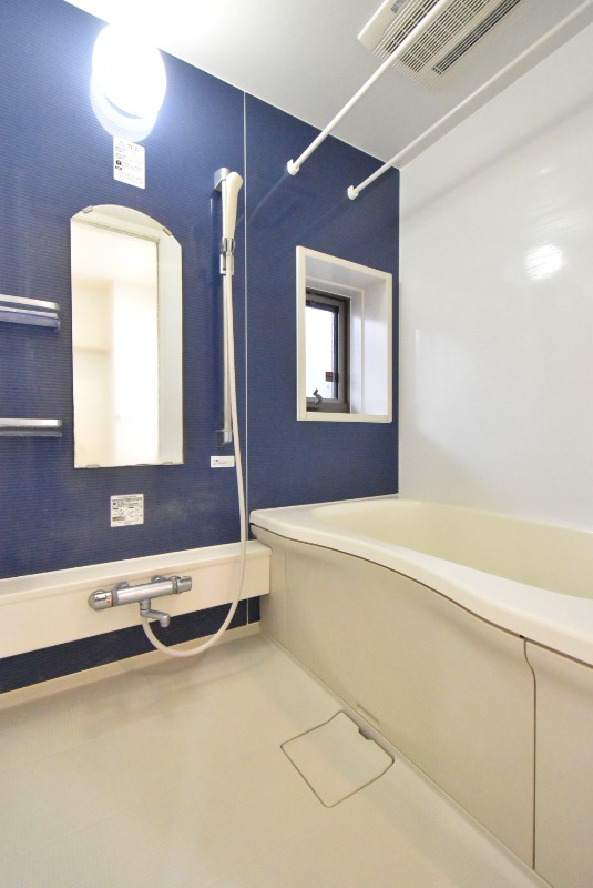 ��ʌ�����s�˒˓�S���ڂ̃}���V�����̃o�X