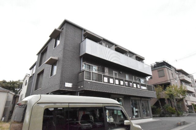 ��ʌ�����s�˒˓�S���ڂ̃}���V�����̌����O��