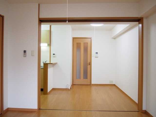 ��ʌ��������܎s������厚�쒆��̃}���V�����̋��ԁE���r���O