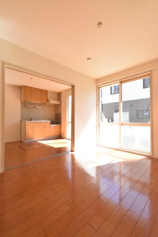 ��ʌ��������܎s������厚�쒆��̃A�p�[�g�̋��ԁE���r���O