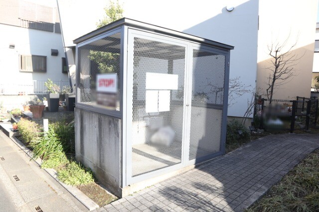 ��ʌ�����s�����Q���ڂ̃e���X�n�E�X�̂��̑�