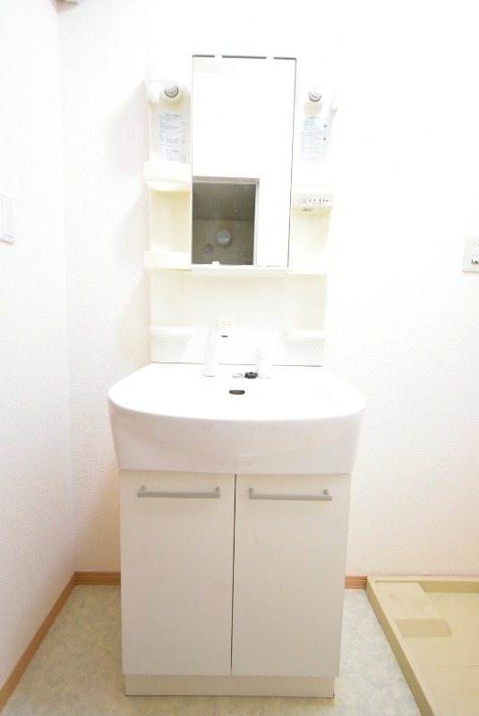 ��ʌ�����s�㕽�����P���ڂ̃A�p�[�g�̐��ʏ�