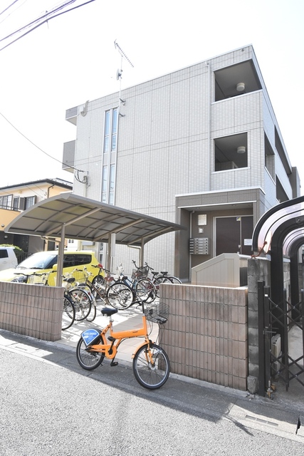 ��ʌ��������܎s��{����ؒ��S���ڂ̃A�p�[�g�̌����O��