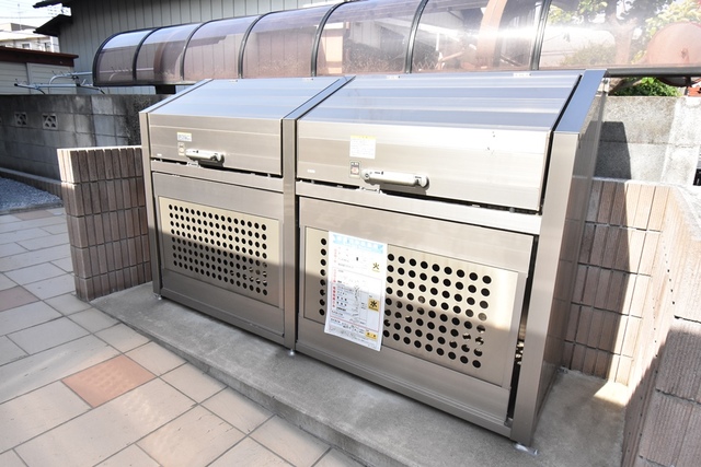 ��ʌ��������܎s��{����ؒ��S���ڂ̃A�p�[�g�̂��̑�