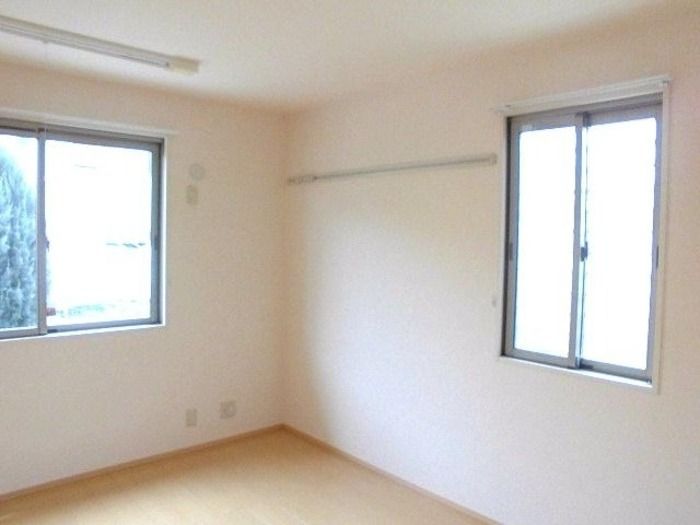 ��ʌ��������܎s�����攪���q�R���ڂ̃A�p�[�g�̂��̑������E�X�y�[�X