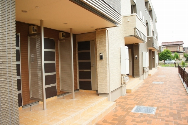 ��ʌ��������܎s����O���T���ڂ̃A�p�[�g�̃G���g�����X