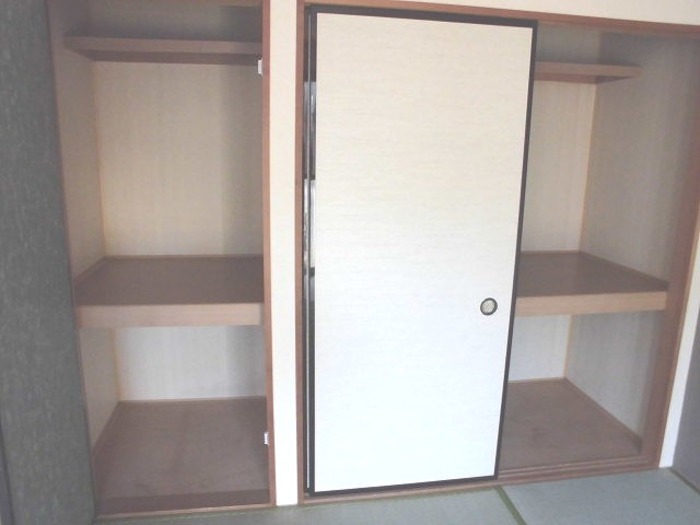 ��ʌ��������܎s�΋揼�؂R���ڂ̃A�p�[�g�̎��[