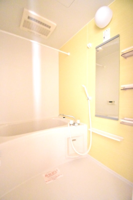 ��ʌ��z�J�s�ԎR���R���ڂ̃A�p�[�g�̃o�X