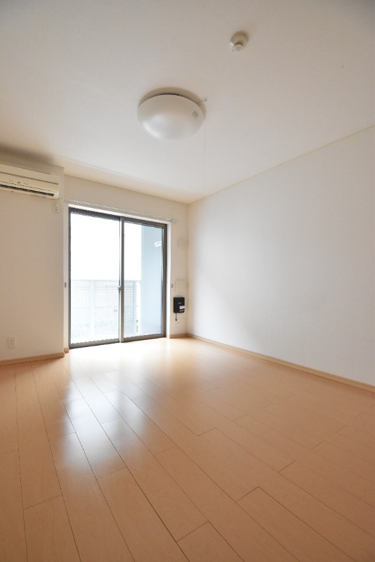 ��ʌ��z�J�s�ԎR���R���ڂ̃A�p�[�g�̂��̑������E�X�y�[�X