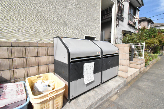 ��ʌ��z�J�s�ԎR���R���ڂ̃A�p�[�g�̂��̑�