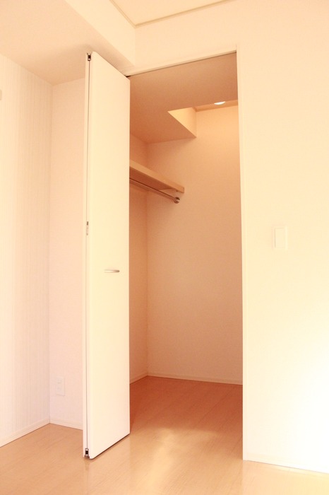 ��ʌ��������܎s��{��听���Q���ڂ̃A�p�[�g�̎��[