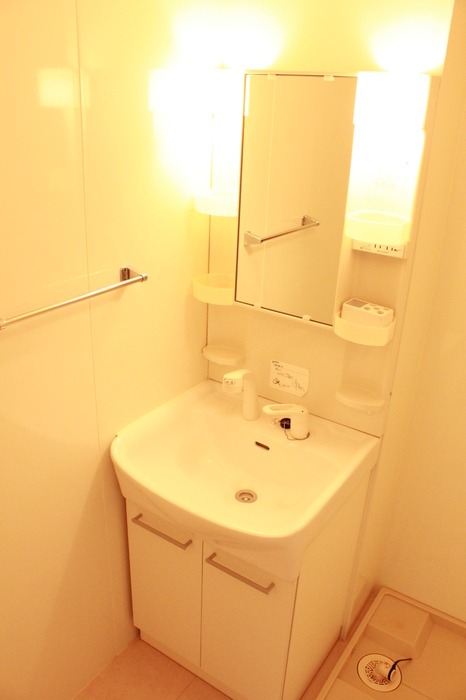 ��ʌ��������܎s��{��听���Q���ڂ̃A�p�[�g�̐��ʏ�