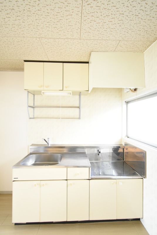 ��ʌ��������܎s�k��g�쒬�P���ڂ̃A�p�[�g�̃L�b�`��