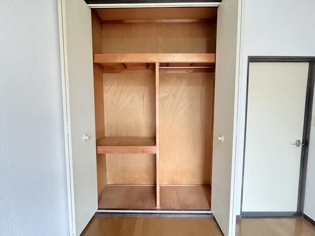 ��ʌ��������܎s��{��听���Q���ڂ̃A�p�[�g�̎��[