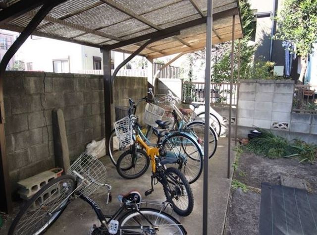 ��ʌ��������܎s��{��听���Q���ڂ̃A�p�[�g�̂��̑�