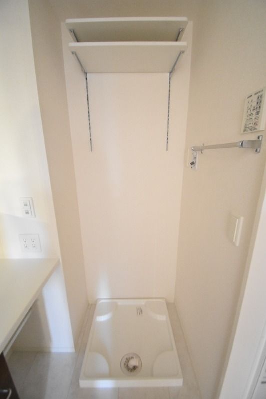 ��ʌ��k�����S�ɓޒ��h�R���ڂ̃A�p�[�g�̂��̑�