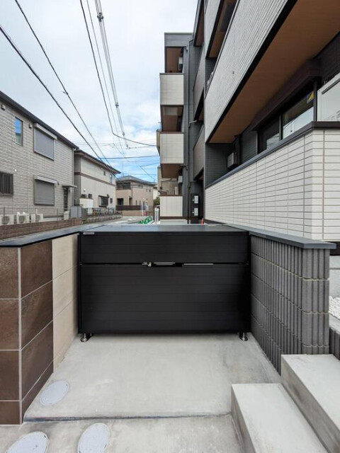 ��ʌ��������܎s��{��匴�U���ڂ̃A�p�[�g�̂��̑�