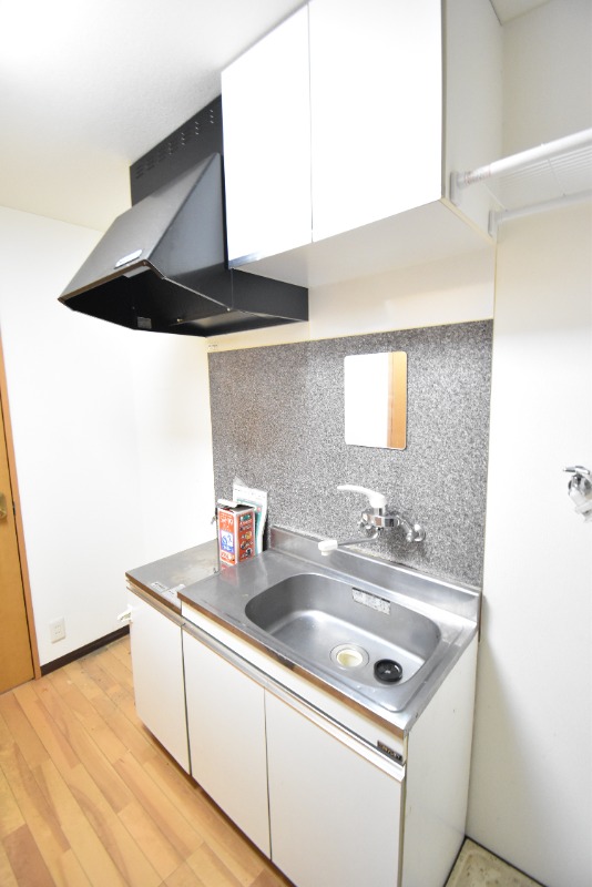 ��ʌ��������܎s��{��y�蒬�R���ڂ̃}���V�����̃L�b�`��