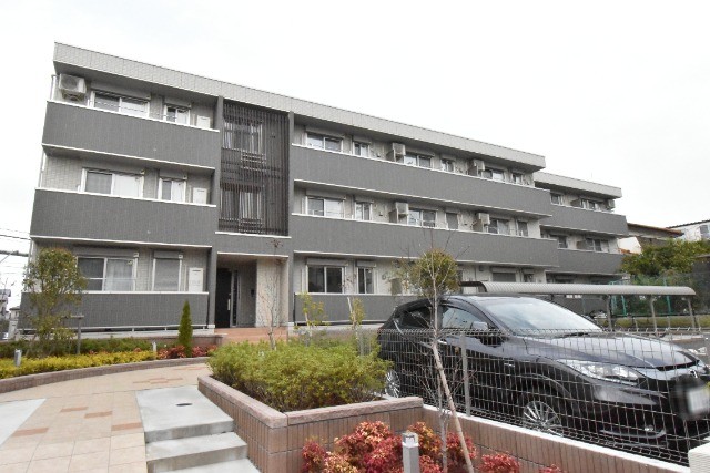 ��ʌ��������܎s�k����i���Q���ڂ̃A�p�[�g�̌����O��