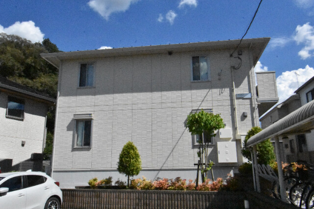 ��ʌ�����s�厚����2404-1�̃A�p�[�g�̌����O��