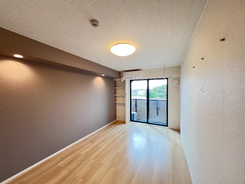 ��ʌ��������܎s�΋�厚���̃A�p�[�g�̋��ԁE���r���O