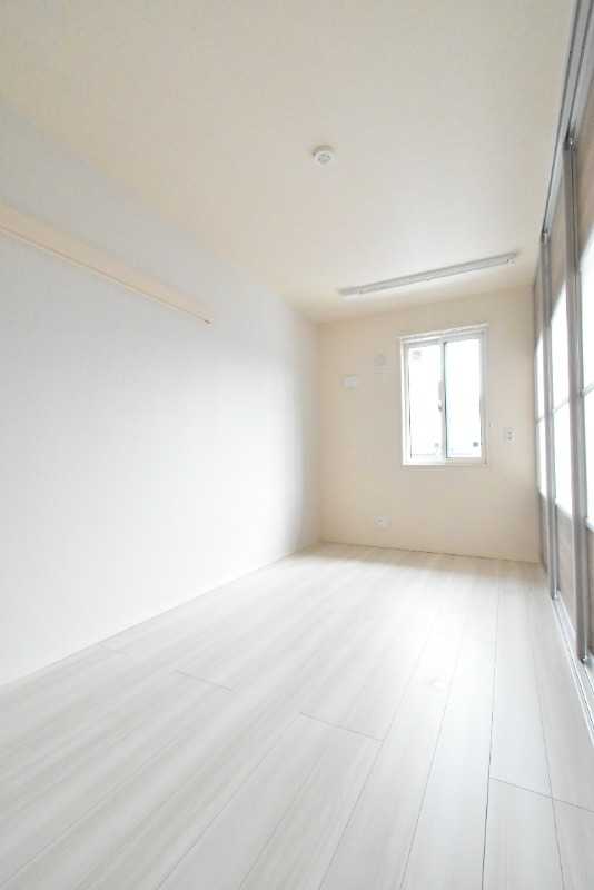 ��ʌ��������܎s�k����i���Q���ڂ̃A�p�[�g�̂��̑������E�X�y�[�X