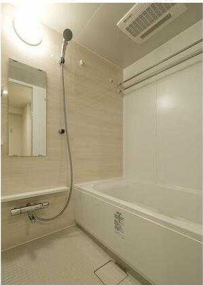 ��ʌ�����s������P���ڂ̃}���V�����̃o�X