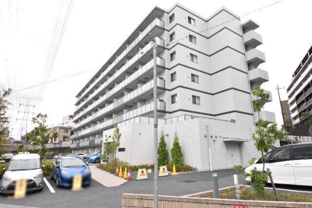 ��ʌ�����s������P���ڂ̃}���V�����̌����O��