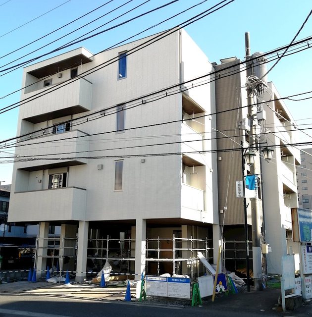 ��ʌ��������܎s��{��{���S����34�̃}���V�����̌����O��