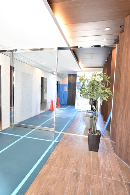 ��ʌ��������܎s��{��y�蒬�Q���ڂ̃}���V�����̃G���g�����X