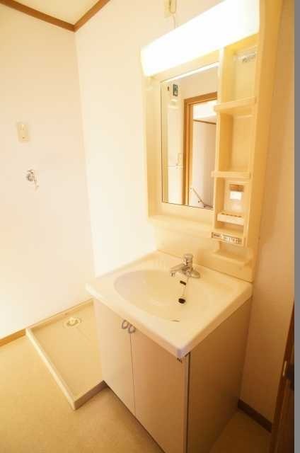 ��ʌ��������܎s����厚���m��̃A�p�[�g�̐��ʏ�