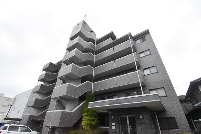 ��ʌ��������܎s�Y�a���؍�S����2-3�̃}���V�����̌����O��