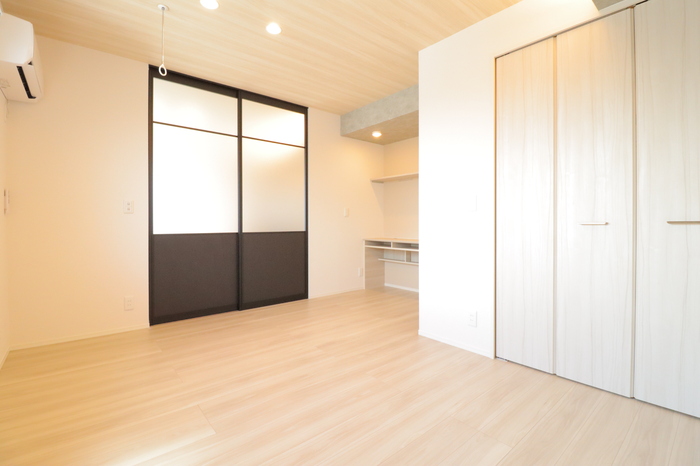 ��ʌ��z�J�s���C�N�^�E���Q���ڂ̃A�p�[�g�̂��̑��ݔ�